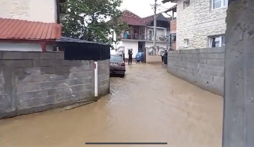 Milenković (MUP): Od danas nove obilne padavine, preti novi poplavni talas