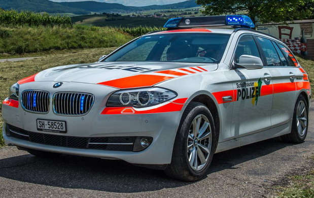 Milioner u Švajcarskoj vozio 27 km/h preko ograničenja i preti mu 95.500 evra kazne
