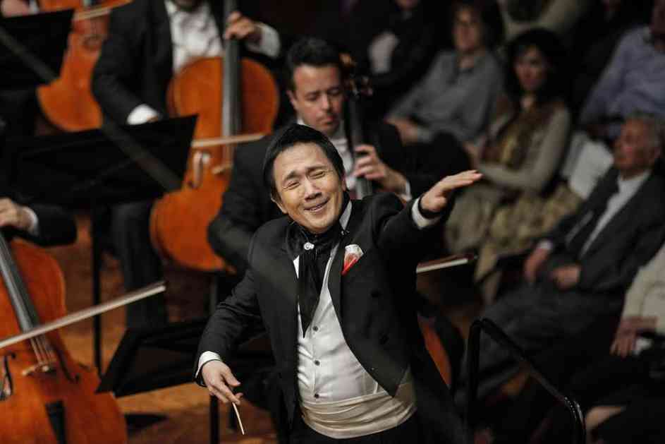 Miljenik beogradske publike: Dirigent Eiđi Oue predvodi otvaranje ciklusa „Za početnike“
