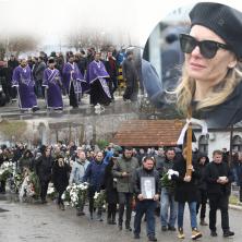 Milojevićeva porodica slomljena od bola: Supruga Nataša i deca plaču u povorci, čemerni prizor sa sahrane (FOTO)