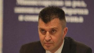 Ministar Đorđević dao 4,4 miliona za psihoanalizu zaposlenih