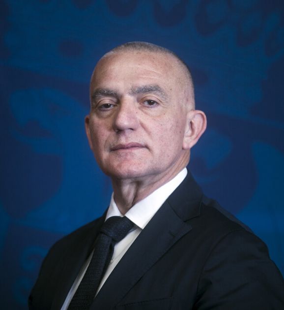 Ministar Vujić: Nadstrešnica i finansiranje treba da budu dva potpuno odvojena predmeta