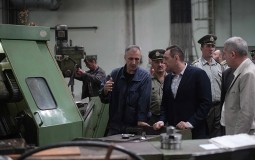 
					Ministar Vulin: Vojska ulaganjima čuva Priboj 
					
									