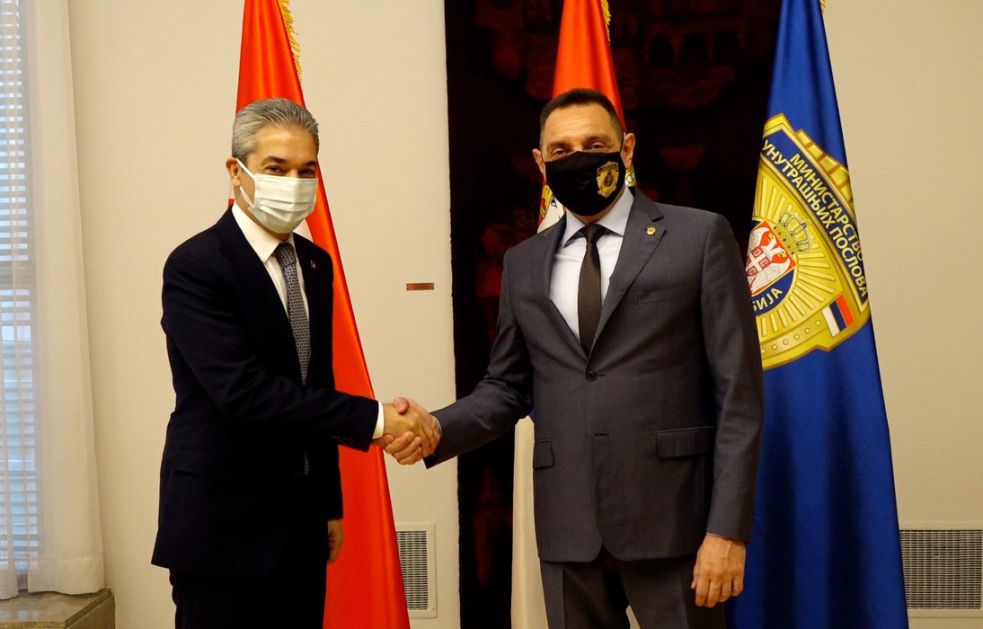 Ministar Vulin i  ambasador Turske Aksoj o saradnji u borbi protiv terorizma
