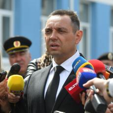 Ministar Vulin sutra počinje ŠTRAJK GLAĐU zbog nasilja koje opozicija sprovodi nad Srbijom!