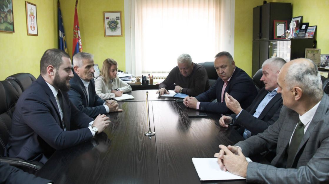 Ministar Zukorlić u radnoj posjeti Priboju