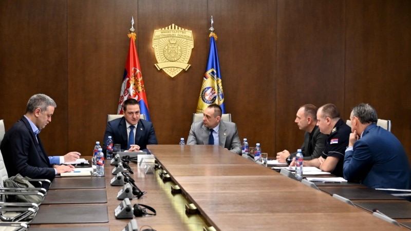 Ministar prosvete Srbije: U svim pregledanim školama dojava o bombi lažna