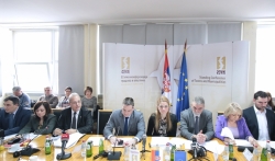 Ministar uprave Srbije o izmenama zakona o lokalnoj samoupravi, Djukić Dejanović o radjanju ...