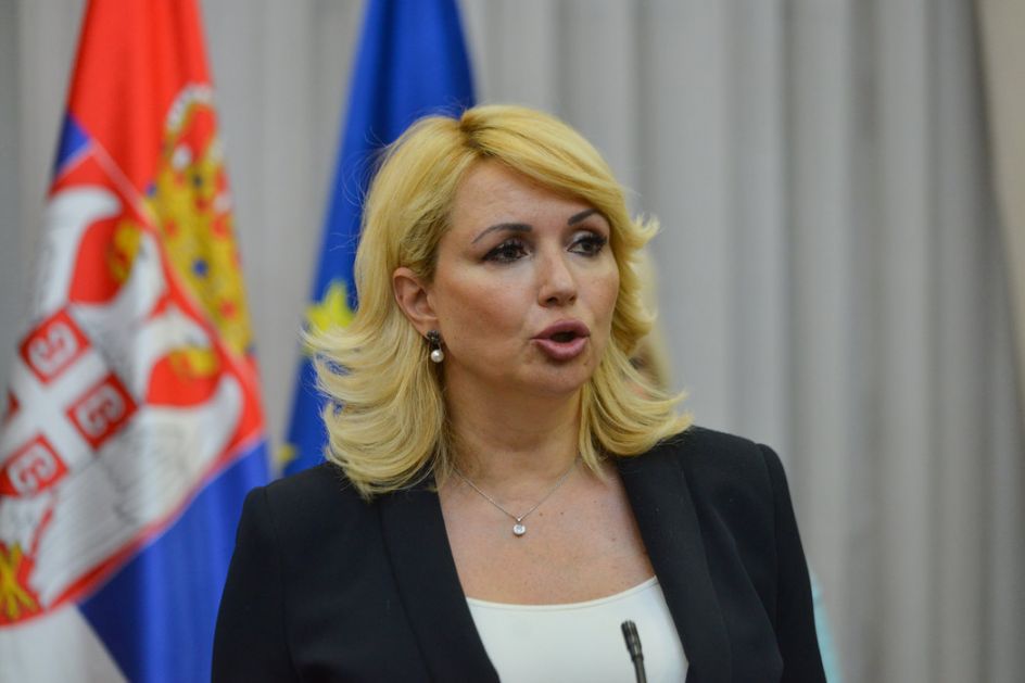 Ministarka Kisić razgovarala s predstavnicima Fijat plastika koji su u štrajku