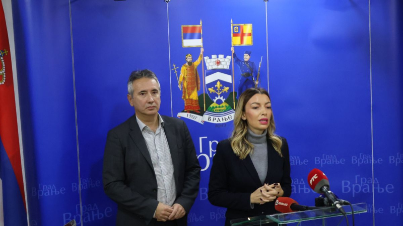 Ministarka Mesarović i gradonačelnik Milenković razgovarali sa radnicama Kentaura