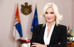 
					Ministarka: Vlada Srbije u naredne dve nedelje o ugovoru s Behtelom za Moravski koridor 
					
									