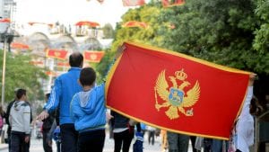 Ministarstvo prosvete CG: Cepanje zastave poraz za društvo i za decu