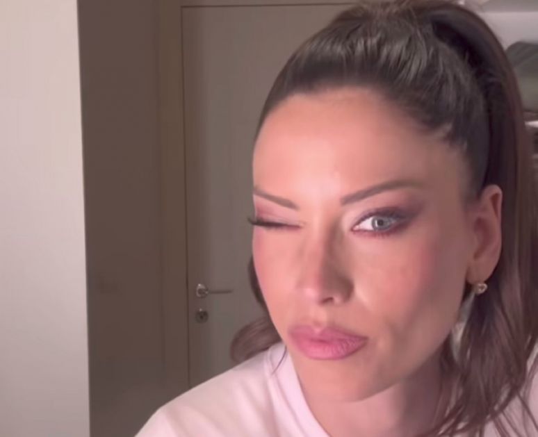 Mirka oduševila kombinacijom: Idealno odelo za vrele dane
