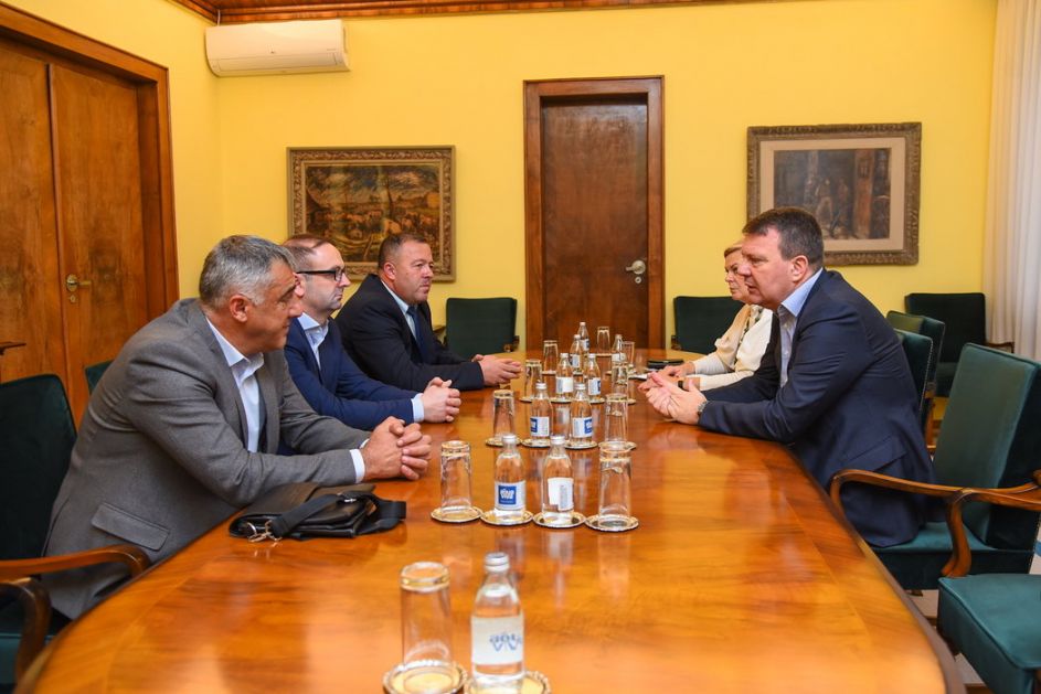 Mirović se sastao s delegacijom opštine Vitina na Kosovu i Metohiji