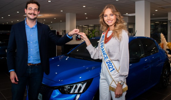 Miss Francuske dobila novi Peugeot e-208