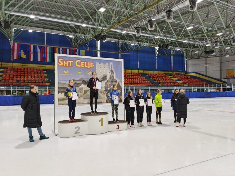 Mlada niška klizačica sezonu završila zlatnom medaljom