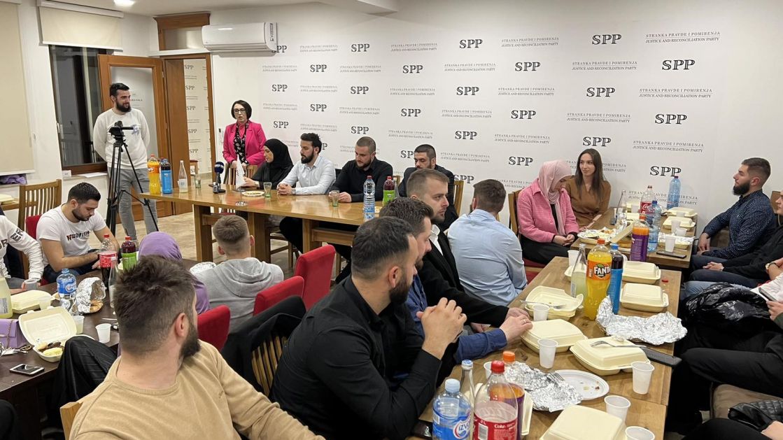 Mladi SPP upriličili iftar – Zukorlić: Mladi su glavna snaga svakog pokreta