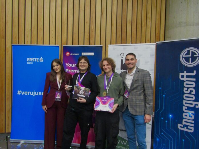Mladi inovatori iz Niša aplikacijom koja kroz igru uči o upravljanju novcem pobedili na „DigiEduHack“ takmičenju