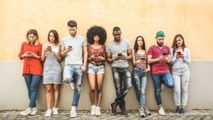 Mladi, upoznavanje i društvene mreže: Generacija Z samouka u digitalnom svetu