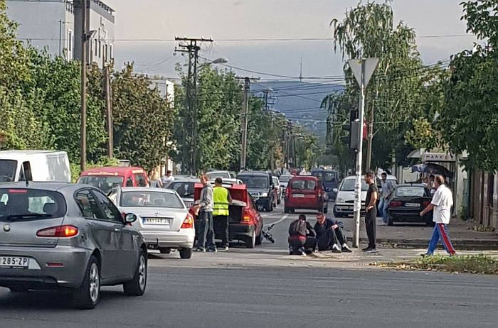 Mladić podleteo pod kamion na Čeneju, biciklista oboren u Vršačkoj