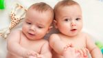Mlađi blizanac postao stariji zbog pomeranja sata