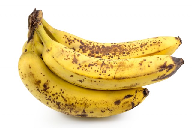 Mnogi ljudi žive u zabludi i bacaju zrelo voće: Šta se dešava ako pojedete bananu sa tamnim mrljama