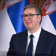 Moćna poruka za Vučića: Evo šta piše na bilbordima širom Moskve (FOTO)