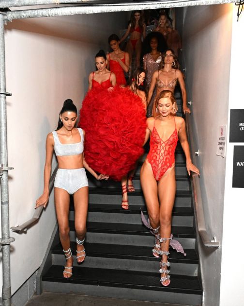 Modni spektakl se vraća: Najavljen je Victoria’s Secret Fashion Show 2025, evo šta dosad znamo!
