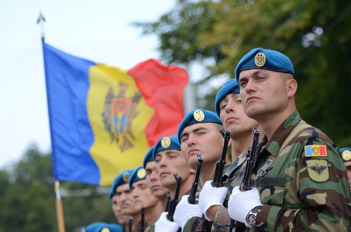 Moldavska vlada šalje vojsku na vežbe u Ukrajinu uprkos zabrani predsednika