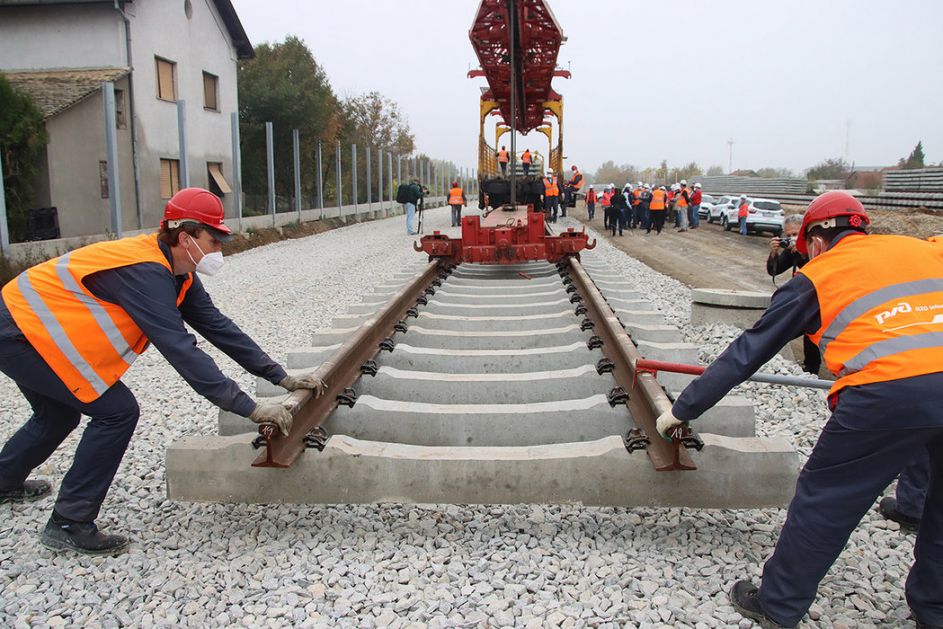 Momirović: Pojačati dinamiku radova na izgradnji brze pruge