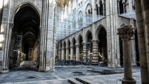 Mond: Podneta tužba zbog zagađenja oko i unutar katedrale Notr Dam