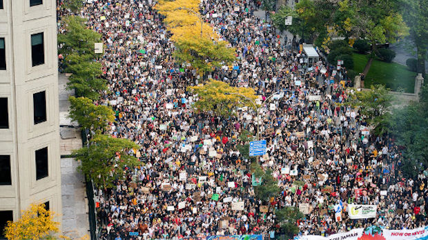 Greta na čelu protesta za zaštitu klime, pratilo je pola miliona ljudi