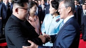 Moon: Kim je iskren u vezi nuklearnog oružja i treba ga nagraditi