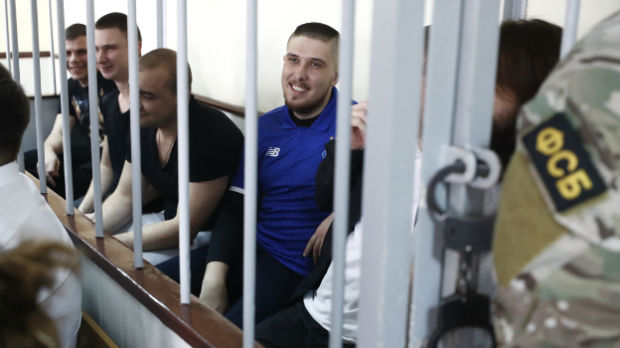 Moskva, šestorici ukrajinskih mornara produžen pritvor