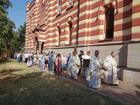 Mošti tumanskih svetitelja dočekane u Paraćinu i Ćupriji
