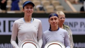 „Možda slomim čašu ili dve, da me izbace Francuzi iz lokala“: Aleksandra Krunić najavila proslavu finala na Rolan Garosu