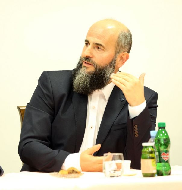 Muftija Zukorlić u Tuzli: Novo lice i nova ideja trebaju dobiti svoju šansu