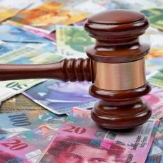 Muke nisu gotove za zadužene u švajcarcima: Banke uvode sporne odredbe ugovora suprotne leks specijalisu!