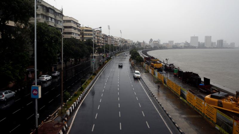 Mumbaj evakuiše stanovništvo zbog ciklona