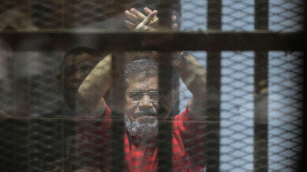 Mursi preminuo tokom suđenja