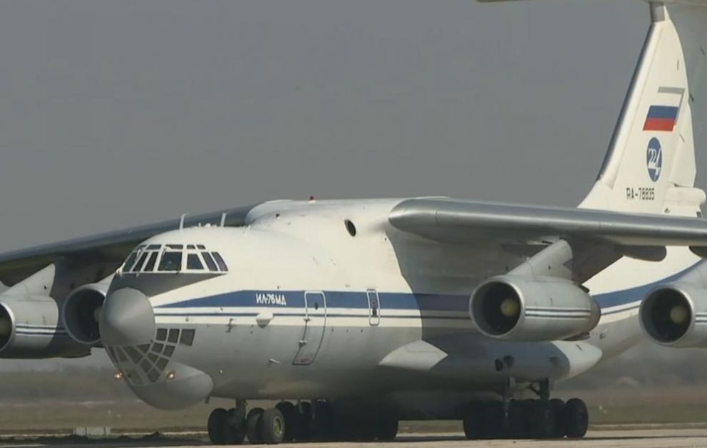 NA AERODROM U BATAJNICI: Stiže još 6 aviona sa medicinskom opremom iz Rusije