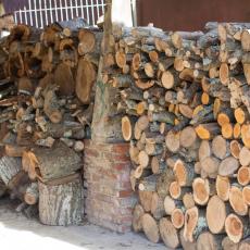 NABAVKA OGREVA U JEKU: Evo kako se kreću cene drva, peleta i uglja