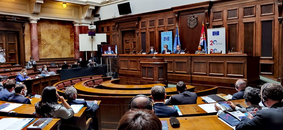 NADA: Zaštitićemo ćirilicu zakonom u Skupštini Srbije