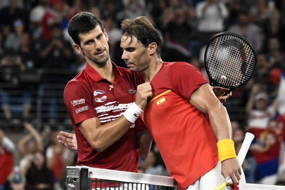 NADAL SE POKLONIO ĐOKOVIĆU: Rafa zbog Novaka počeo da piše na SRPSKOM!