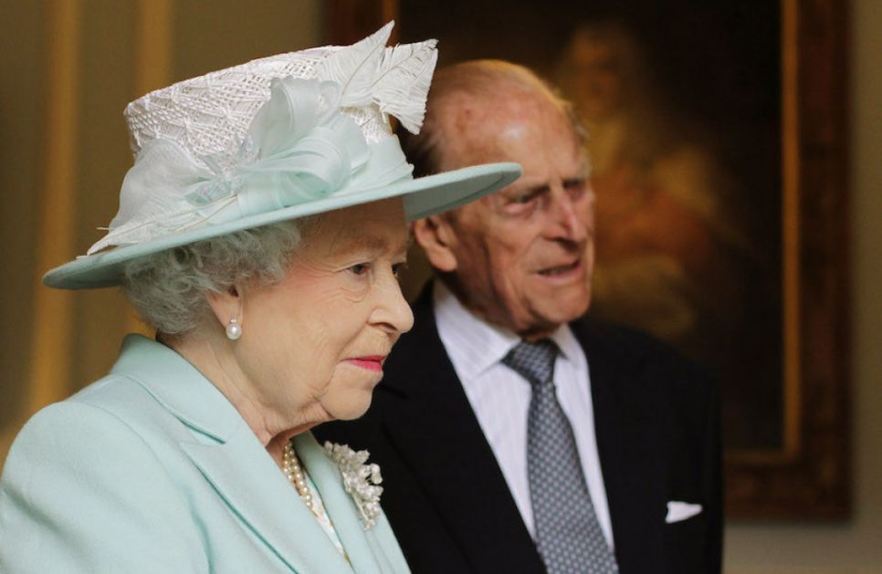 NAJBOLNIJA TAČKA kraljice Elizabete! OVO je žena sa kojom ju je muž Filip GODINAMA varao (FOTO)