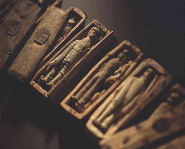 NAJMANJI KOVČEZI NA SVETU: U Škotskoj nađeno 17 minijaturnih sanduka, niko ne zna ko je i zašto sahranjen u njima