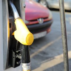 NAJNOVIJA INFORMACIJA! Vlada će produžiti Uredbu o ograničenju cene goriva