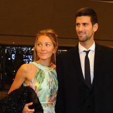 NAJZAD SLAVLJE U DOMU ĐOKOVIĆA: Novak i Jelena imaju VELIKI razlog  da otvore šampanjac  