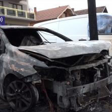 NAPADIMA NA KOSMETU NEMA KRAJA: U Leposaviću zapaljen auto načelnici opštinske uprave (VIDEO)
