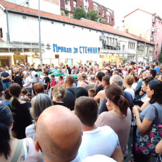 NASTAVLJA SE PROTEST: Građani i danas na ulicama Karaburme